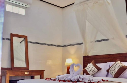 Mambal Hotel | Belvilla Serene Picturesque Near Monkey ForestNearPura Tirta Tawar