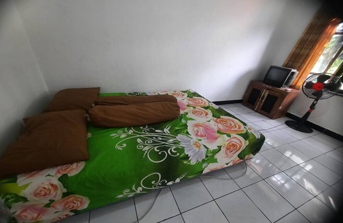 Pelabuhan Ratu Hotel | Hotel O Home Stay Syariah Habibie