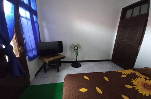 Pelabuhan Ratu Hotel | Hotel O Home Stay Syariah Habibie