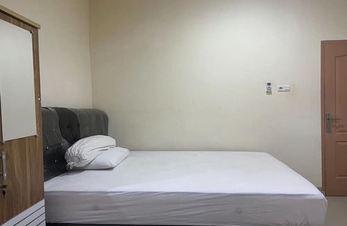 Marabahan Hotel | Hotel O Karunia Kost & PenginapanNearSiring Marabahan (Ulek Barito)