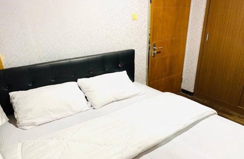 Cibubur Hotel | OYO 93585 Apartemen Cibubur Village By Raja Property
