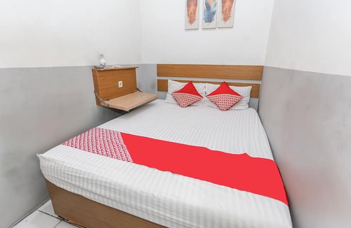 Ciledug Hotel | OYO 93584 RukotelNearICE BSD