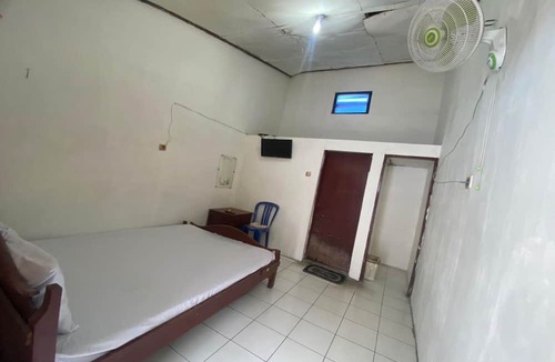 Prambanan Hotel | SPOT ON 93562 Hotel Kenanga 1