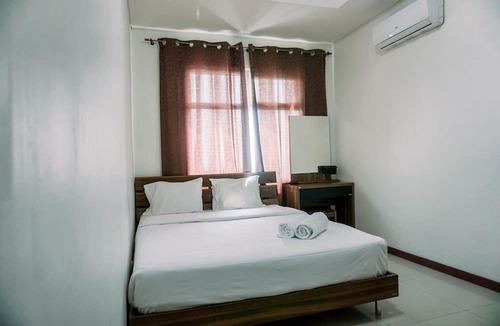 Pluit Apartment | Modern Look 1Br Green Bay Condominium Apartment