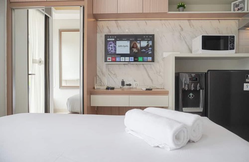 Ciputat Apartment | Warm And Minimalist Studio Transpark Bintaro Apartment