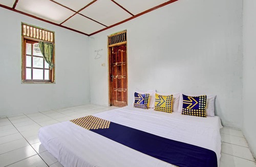 Ngemplak Hotel | SPOT ON 93592 Pondok Backpackers Ardafa JogjaNearBlue Lagoon Jogja