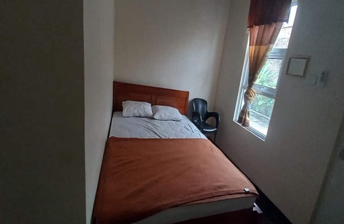 Karanganyar Hotel | Hotel O 45 Guest House