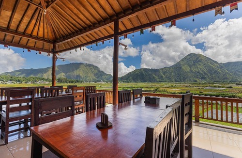 Kecamatan Sembalun House | Teras Sawah Guest House Syariah