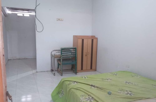 Kecamatan Janapria Hotel | OYO Life 93259 Kos Kurnia