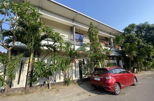 Kecamatan Janapria Hotel | OYO Life 93258 Kos Sahabat