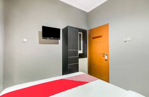 Ngaglik Hotel | OYO Life 91239 Kost Rosandy House Yogyakarta