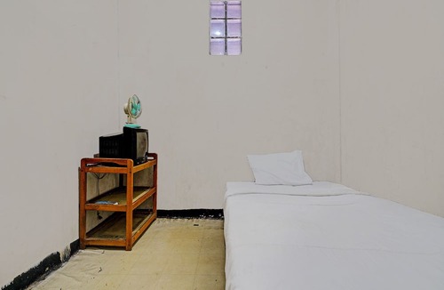 Cipaganti Hotel | OYO Life 92709 Kost Teras Cikapundung Syariah