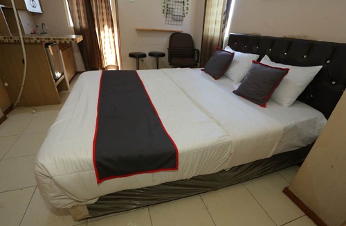 Banten Hotel | Capital O 93372 Aurora Residence