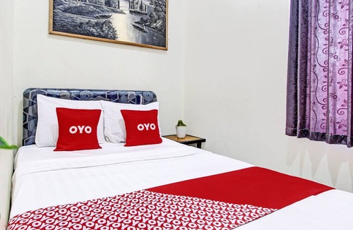 Rembang Hotel | OYO Life 92184 Mr Brown Homestay