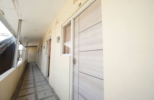 Sidoarjo Hotel | OYO Life 93300 Homestay Puri Anggrek Syariah - Wage