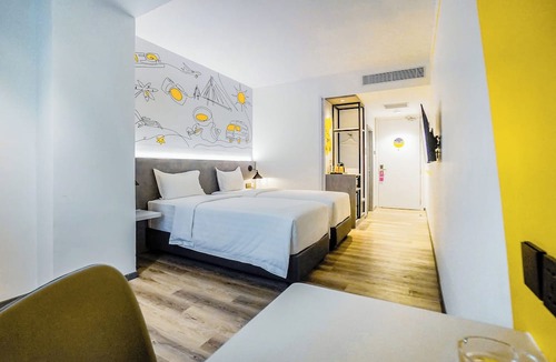 Batam Hotel | Yello Hotel Harbour Bay Batam