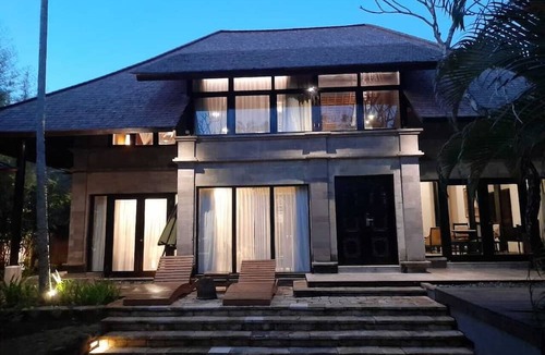 Dyanapura Hotel | The Royal Beach Seminyak Bali