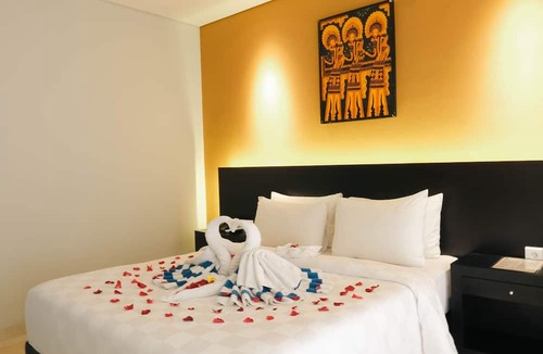 Legian Hotel | Fourteen Roses Beach Hotel