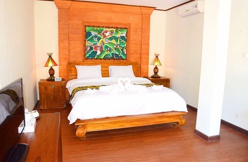 Bukit Hotel | Hastinapura Residence