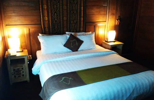 Dewi Sri Hotel | Kampung Cenik