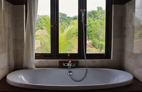 Nyuh Kuning Hotel | Saren Indah Hotel