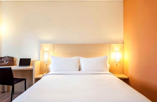 Gambir Hotel | Ibis Jakarta Harmoni