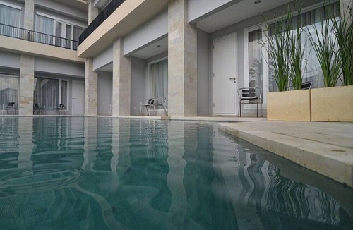 Sunset Road Hotel | Griya Sunset Kuta