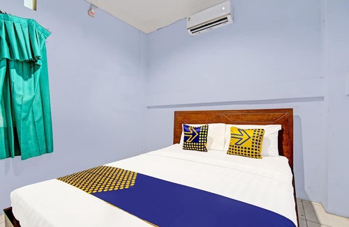 Blora Hotel | SPOT ON 91356 Hotel Mustika 2 SyariahNearAlun-Alun Blora