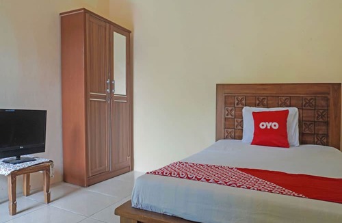 Purwakarta Hotel | OYO 91762 Green Home Stay Syariah