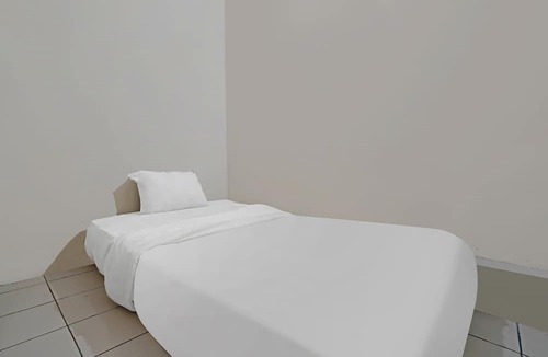 Setiabudi Hotel | OYO Life 92694 Kost Nino