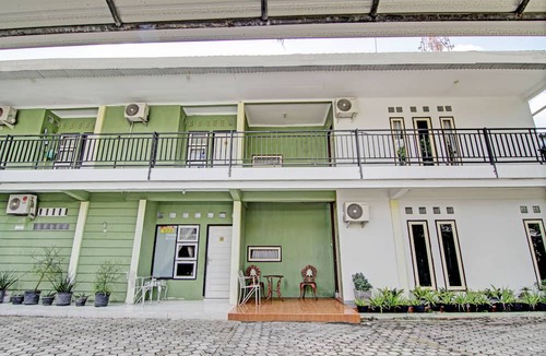 Pekanbaru Hotel | Hotel O Penginapan Budi SyariahNearTaman Amaryllis Pekanbaru