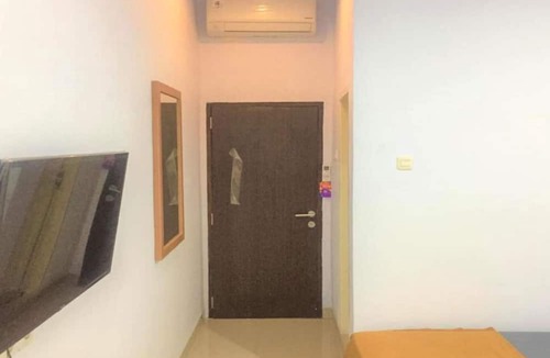 Makassar Hotel | OYO 93169 Bnb Homestay
