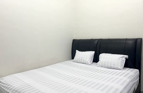 Makassar Hotel | Hotel O Wisma Aliyah Near Sidrap