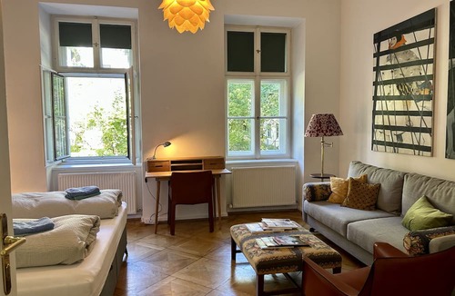 Wilten Apartment | Elegantes Villenappartement im Zentrum