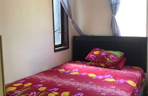 Kayangan Hotel | OYO 95309 Ijen Homestay