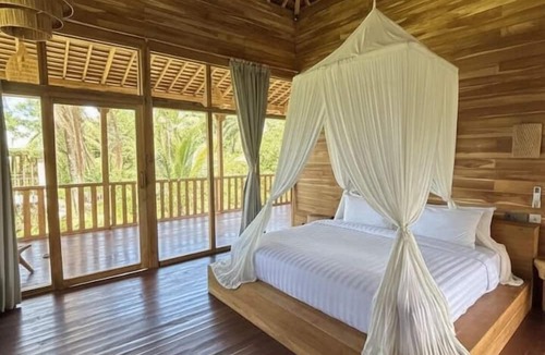 Sambahan Hotel | Rice fields & jungle retreat