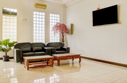 Palangkaraya Hotel | Townhouse Oak near Duta Mall Palangka Raya formerly Hotel Nascar Family