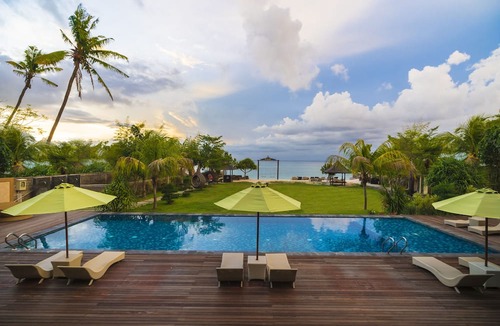 Jungut Batu Hotel | d’Nusa Beach Club and Resort