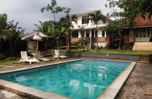 Cilobak Hotel | Cunang Hill Hotel & Resort by Zuzu