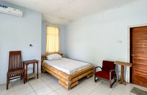 Tukad Mungga Hotel | Cozzy HEPI Bungalo Lovina Singaraja Bali