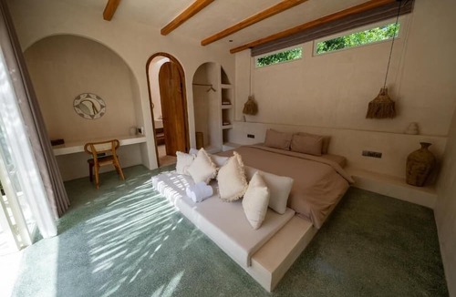 Uluwatu Hotel | MAYIKI BOUTIQUE HOTEL
