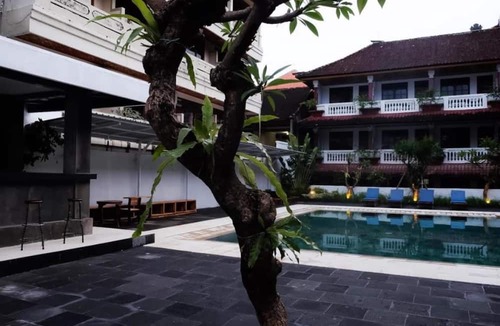 Downtown Kuta Hotel | Palm Garden Kuta Hotel