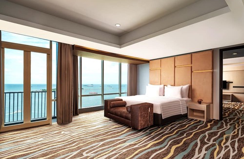 Makassar Hotel | Swiss-Belhotel Waterfront Makassar