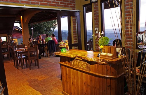 Munduk Hotel | Guru Ratna Homestay
