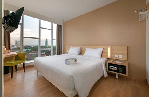 Makassar Hotel | Whiz Prime Hotel Hasanuddin Makassar