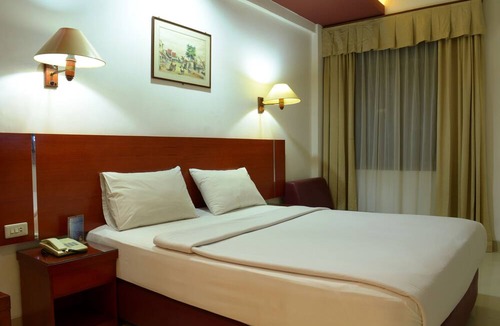 Rawasari Hotel | Hotel Puri Mega