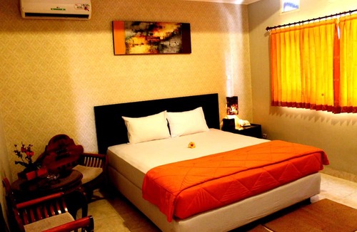 Mataram Hotel | Crown Hotel