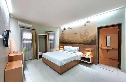 Klojen Hotel | Shinta Guest House
