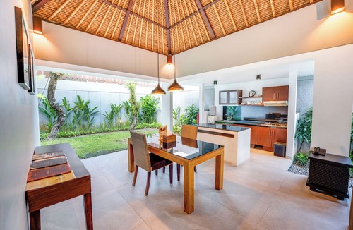 Sunset Road Villa | Villa Jerami & Spa