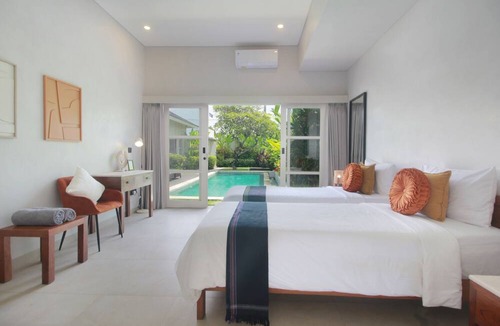 Batu Bolong Villa | Echo Beach Villa & Apartment
